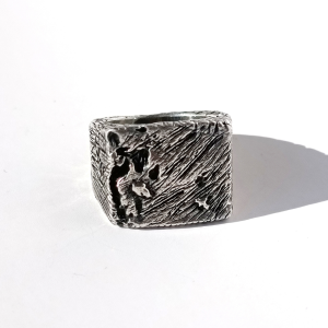 Unbreakable – Rough Rectangle 925 sterling silver ring with textured surface