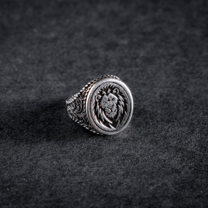 King's Valor - lion 925 sterling silver signet ring